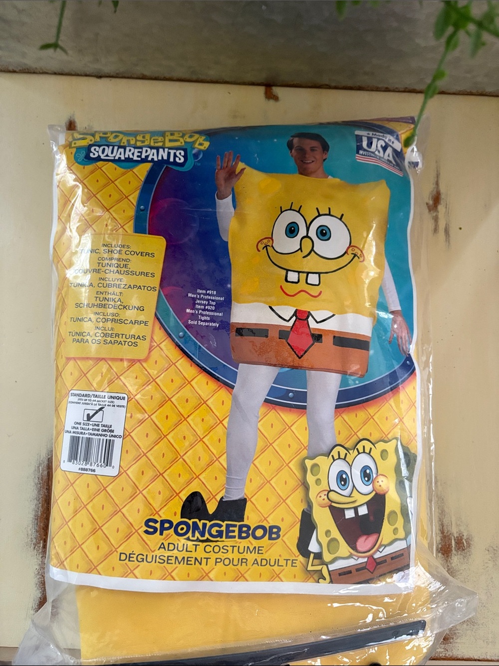 SpongeBob SquarePants Yellow Adult Costume Tunic with shoes One Size